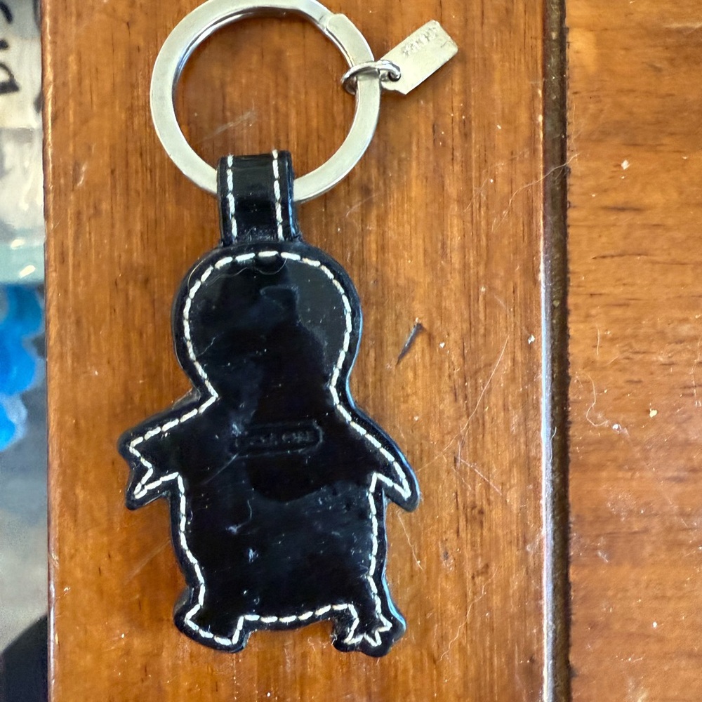 Coach Vintage Penguin Key Holder - Picture 3 of 4